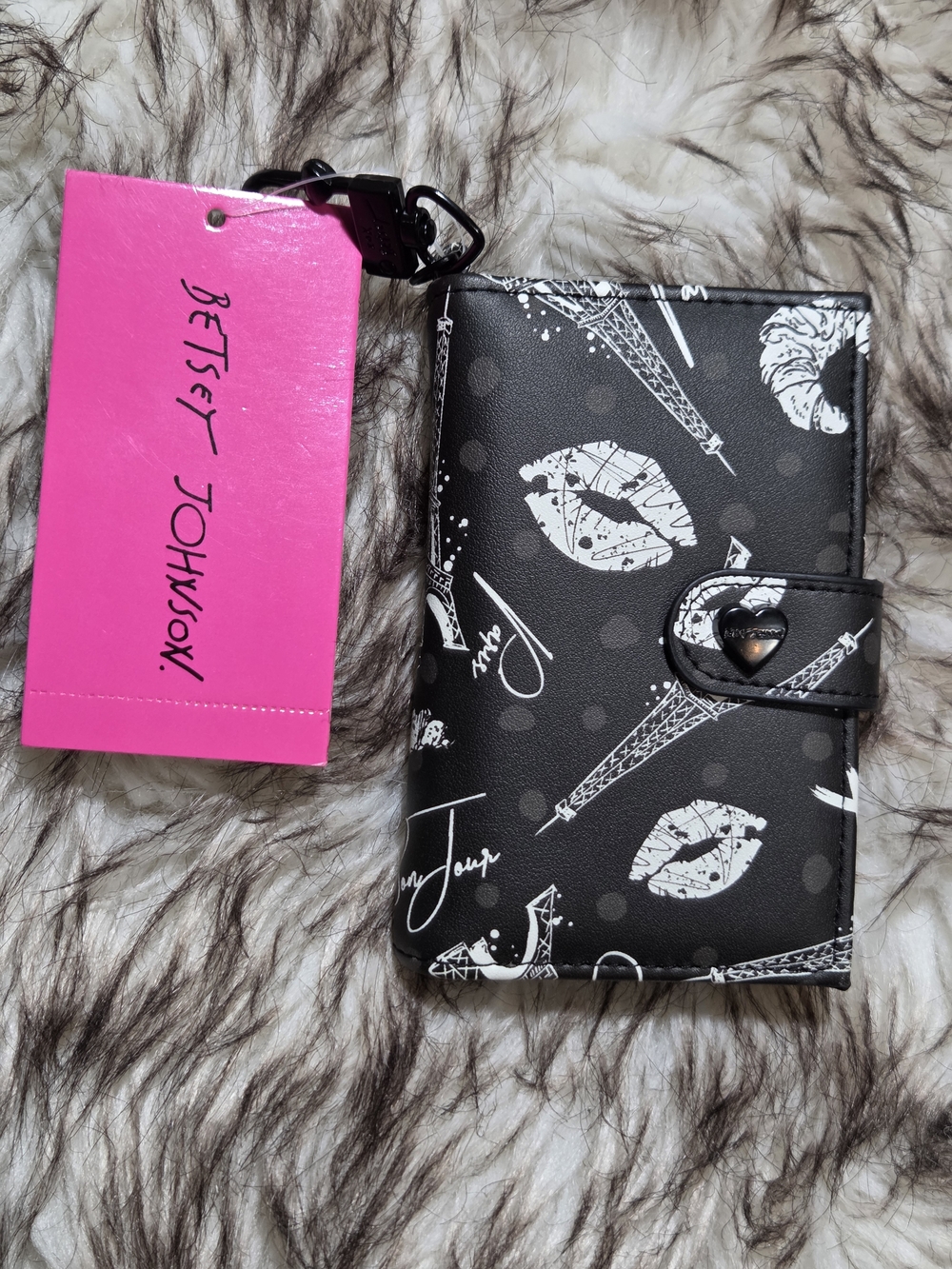Betsey Johnson Black & White Card Case Wallet Key Ring Paris Eiffel Tower NWT